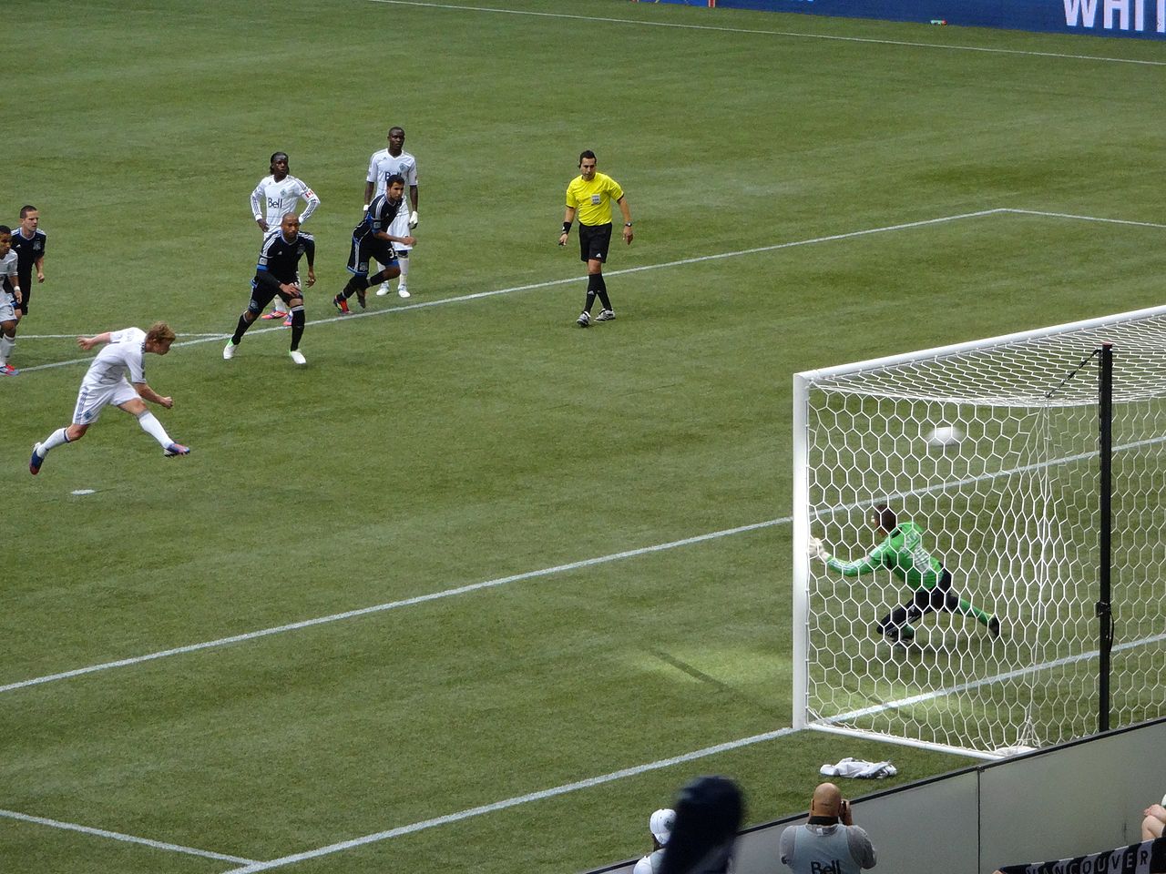 1280px barry robson buries a penalty
